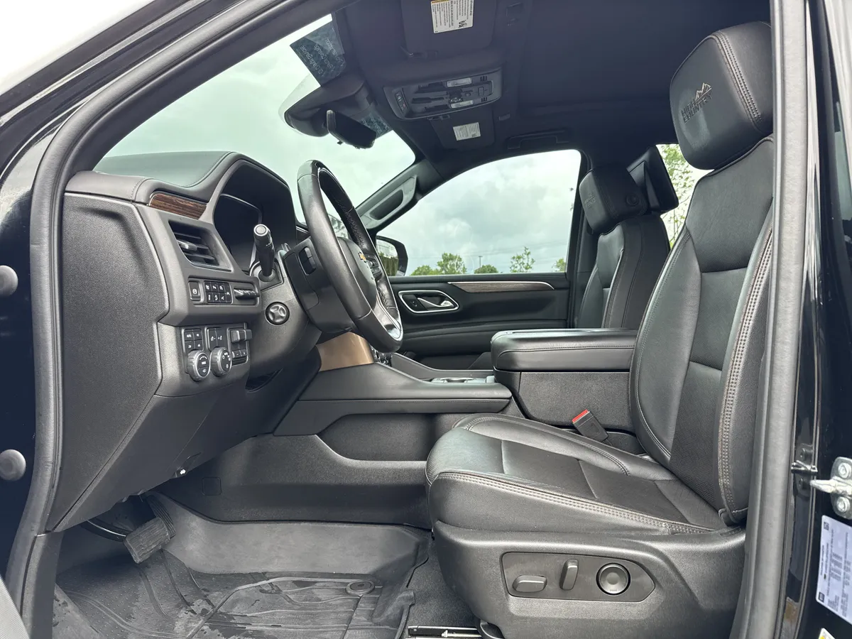 2023 Chevrolet Tahoe High Country thumbnail 16