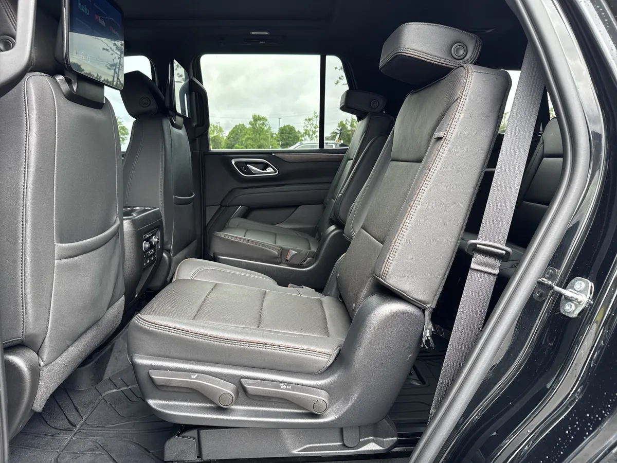 2023 Chevrolet Tahoe High Country thumbnail 35