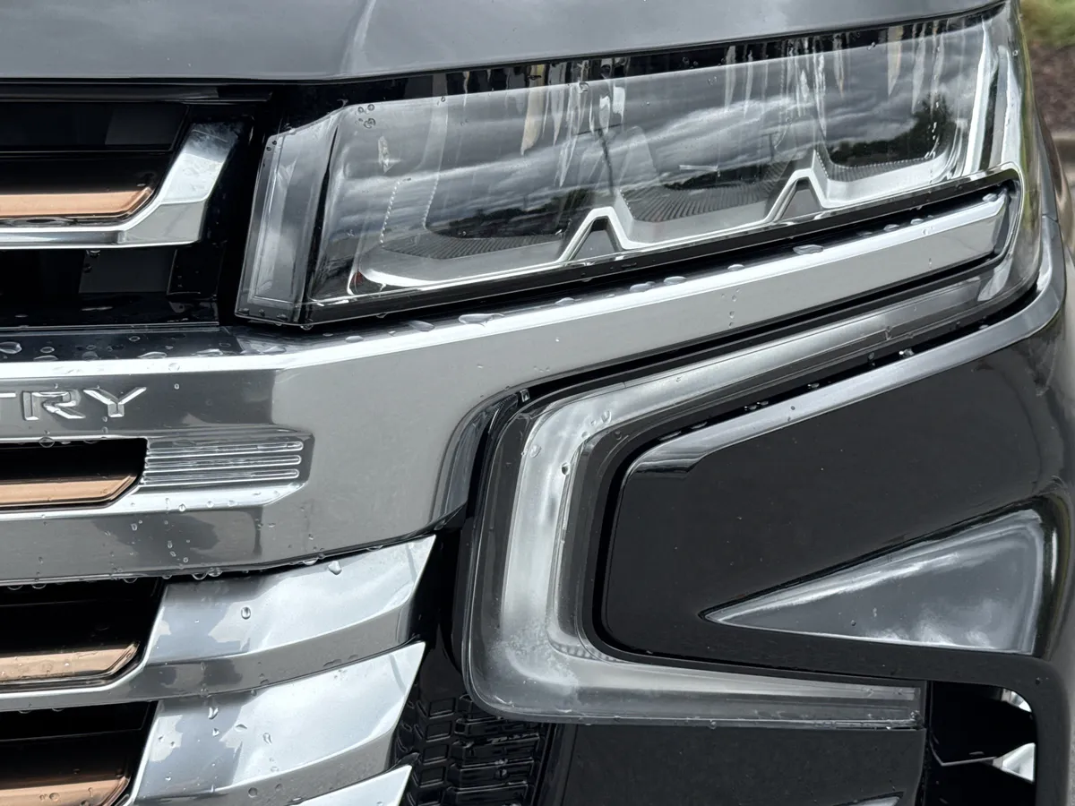2023 Chevrolet Tahoe High Country thumbnail 5