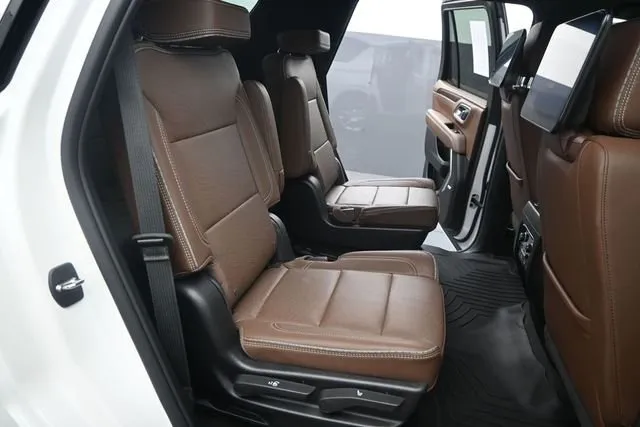 2023 Chevrolet Tahoe High Country thumbnail 18