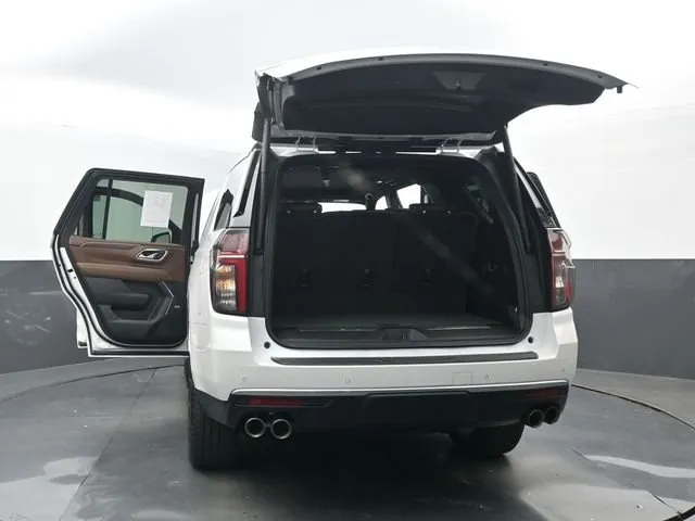 2023 Chevrolet Tahoe High Country thumbnail 38
