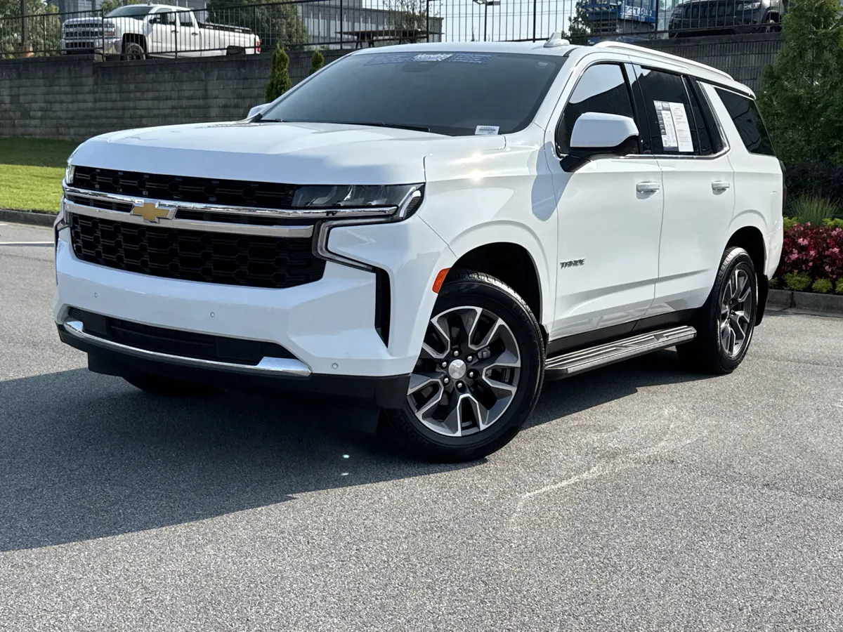 2023 Chevrolet Tahoe LS thumbnail 4