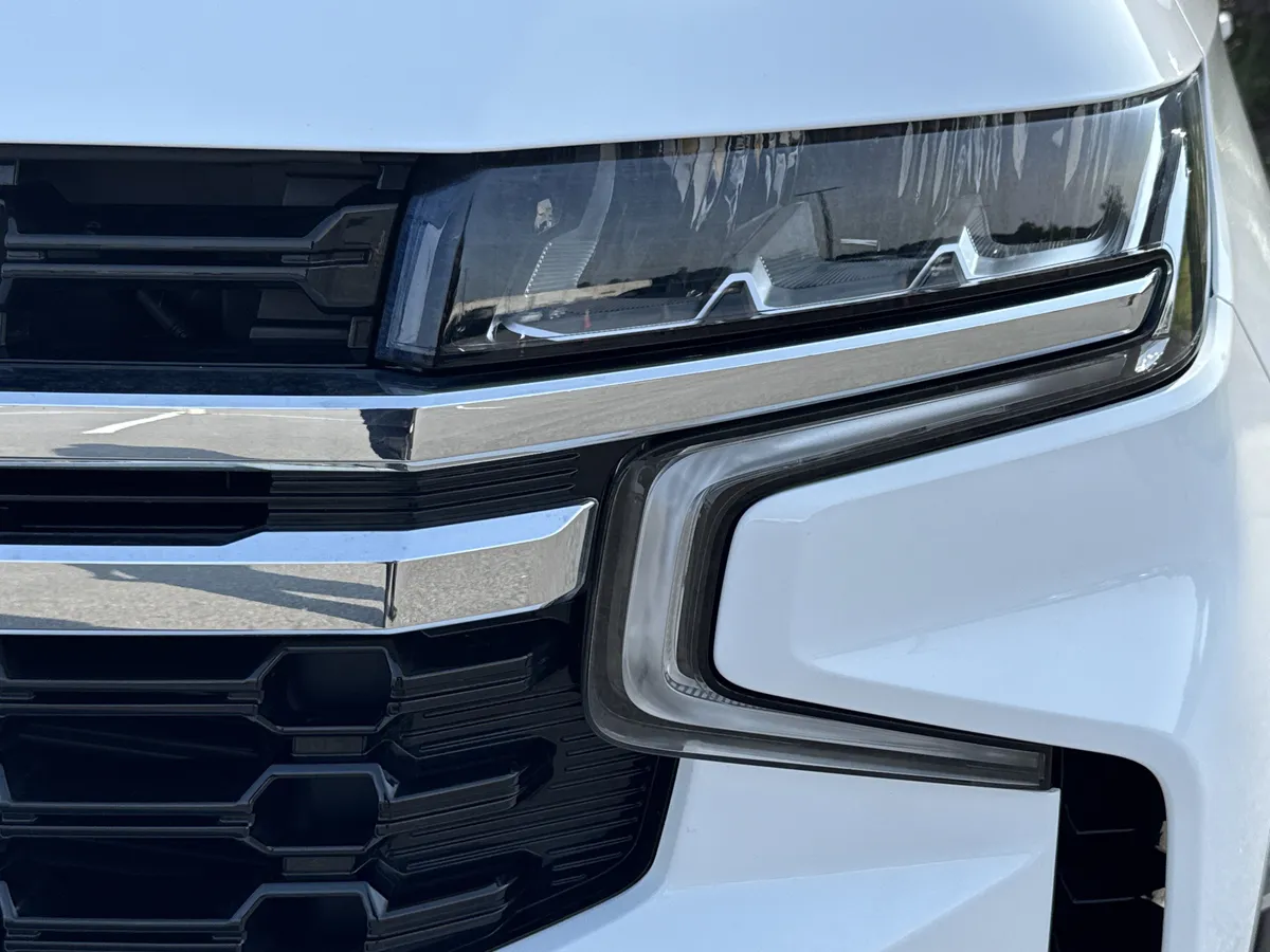 2023 Chevrolet Tahoe LS thumbnail 5