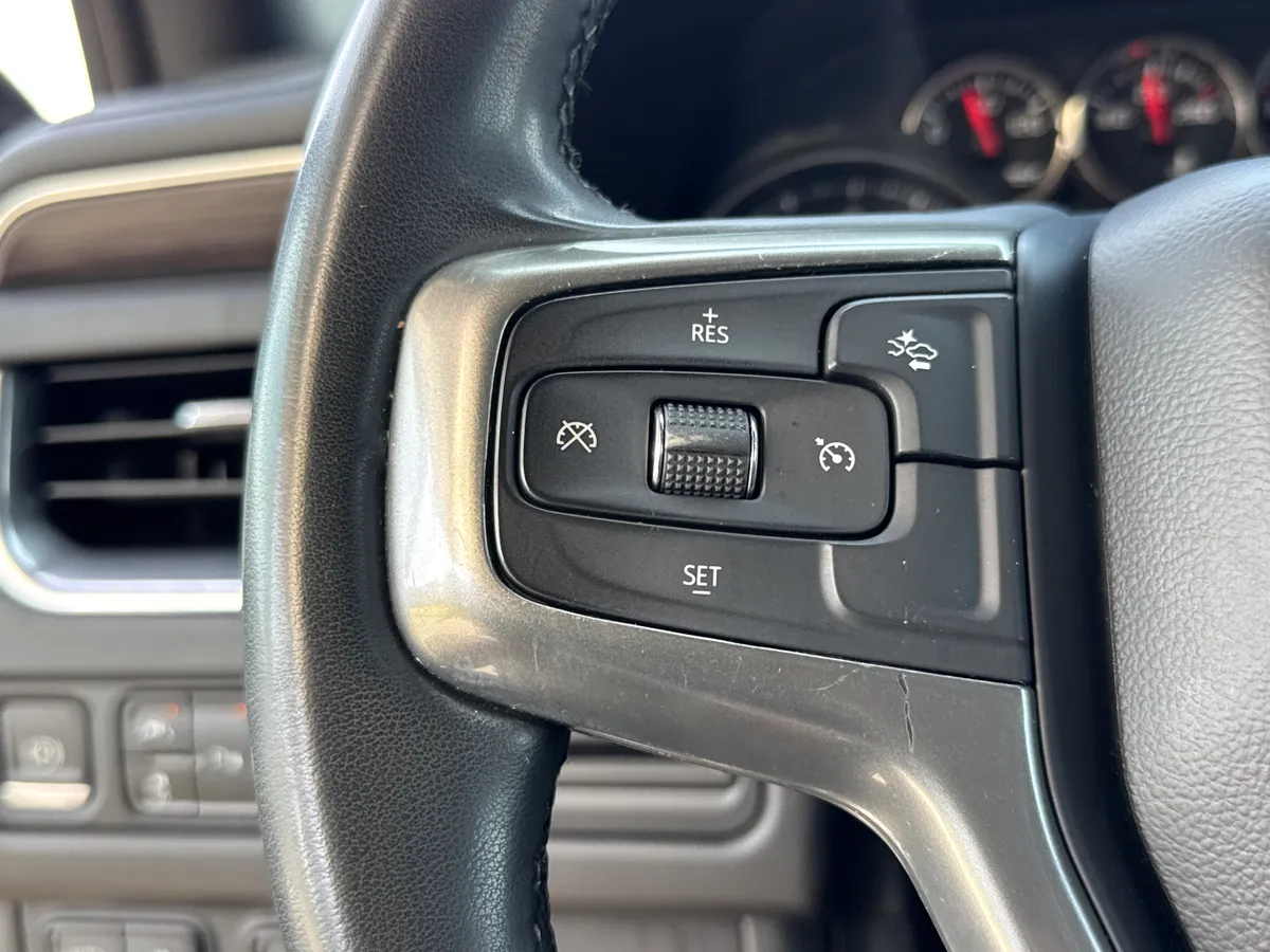 2023 Chevrolet Tahoe LS thumbnail 19