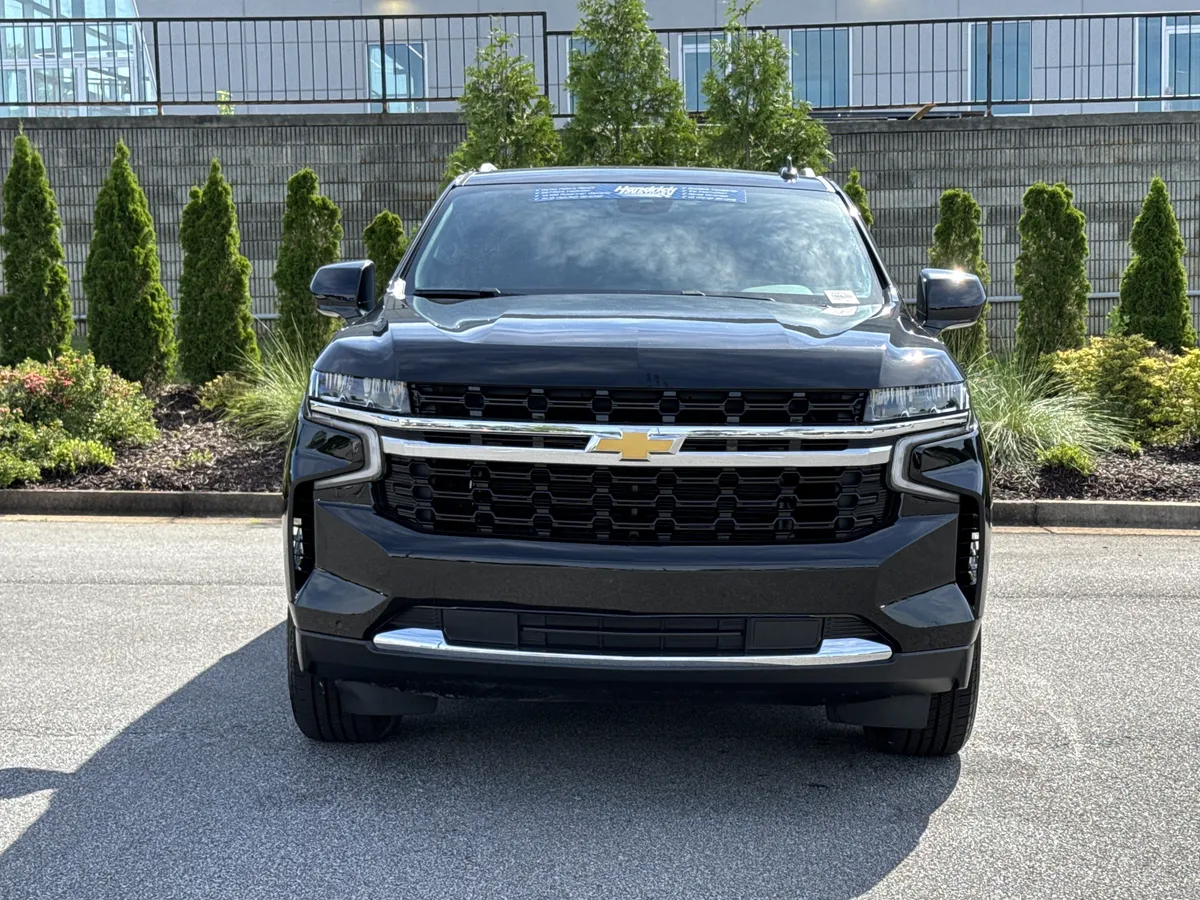 2023 Chevrolet Tahoe LS thumbnail 2