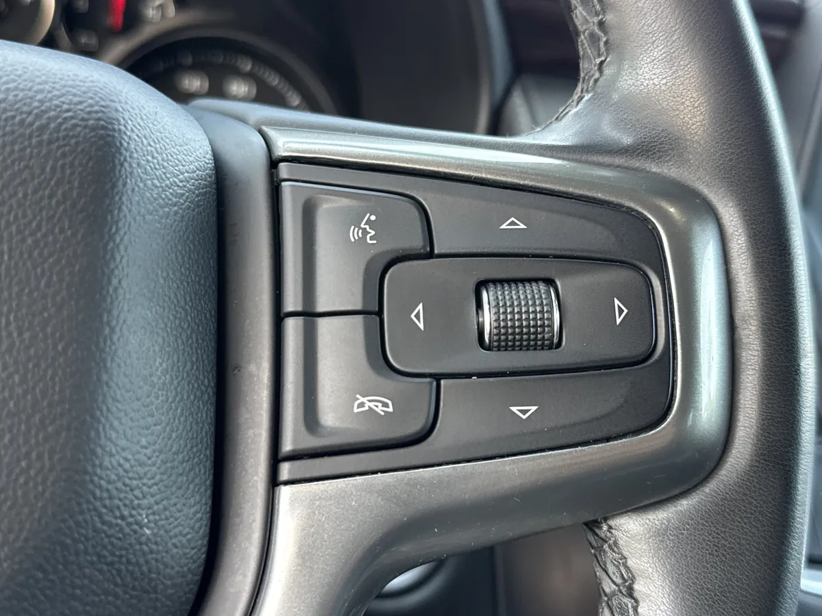 2023 Chevrolet Tahoe LS thumbnail 20