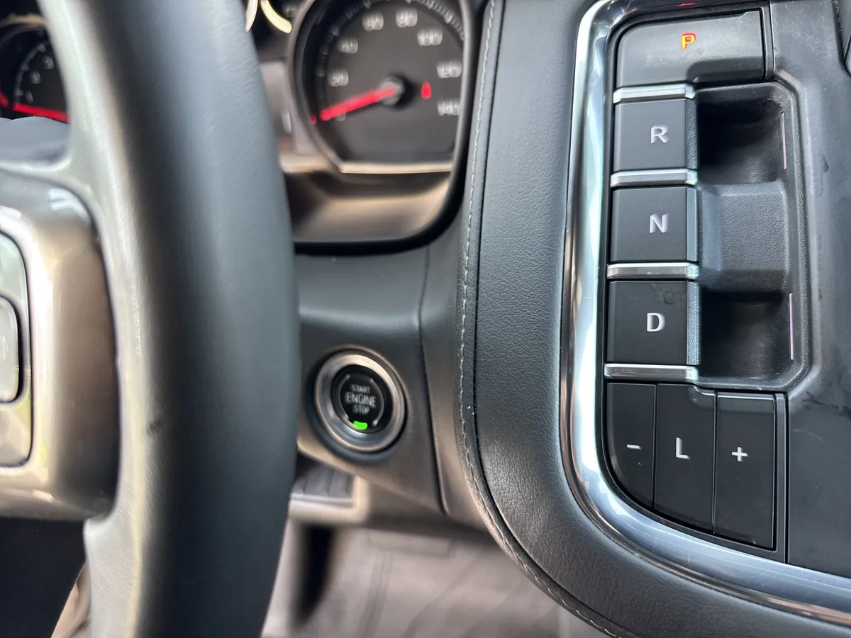 2023 Chevrolet Tahoe LS thumbnail 25