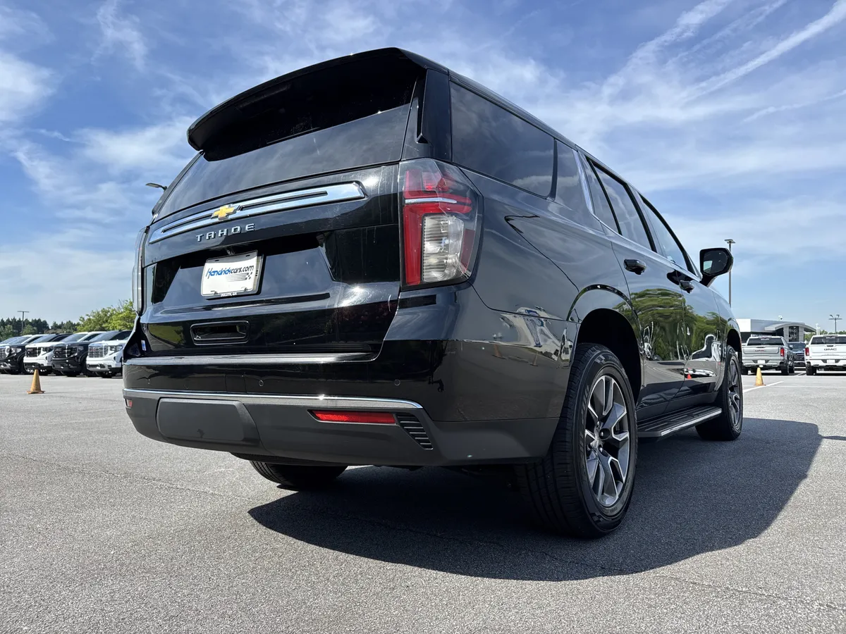 2023 Chevrolet Tahoe LS thumbnail 9