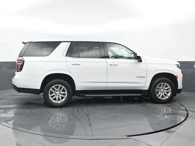 2023 Chevrolet Tahoe LS thumbnail 2