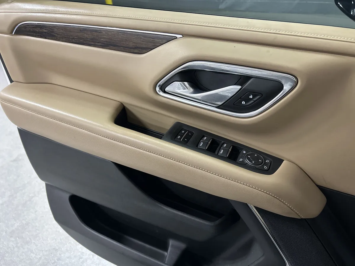 2023 Chevrolet Tahoe Premier thumbnail 14