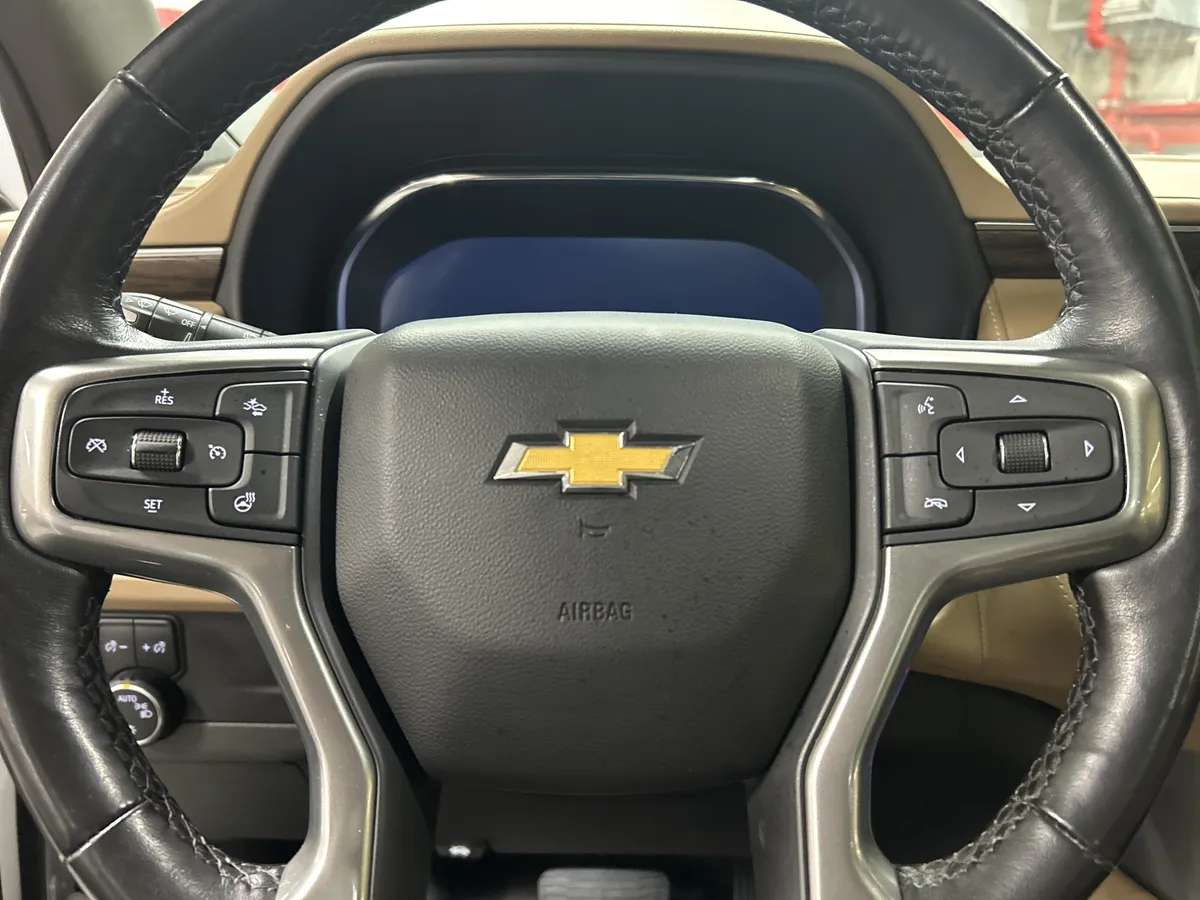 2023 Chevrolet Tahoe Premier thumbnail 18