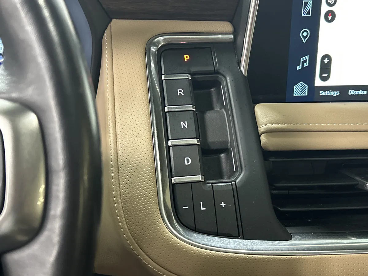 2023 Chevrolet Tahoe Premier thumbnail 26