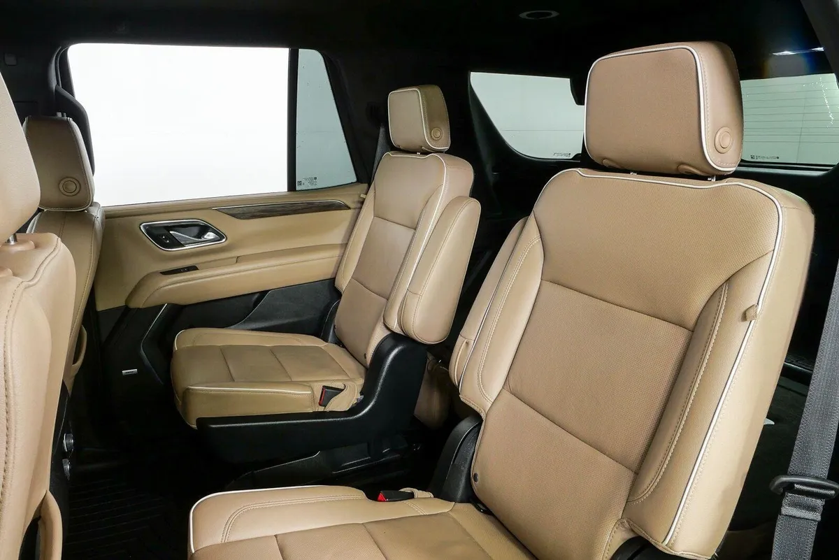 2023 Chevrolet Tahoe Premier thumbnail 19