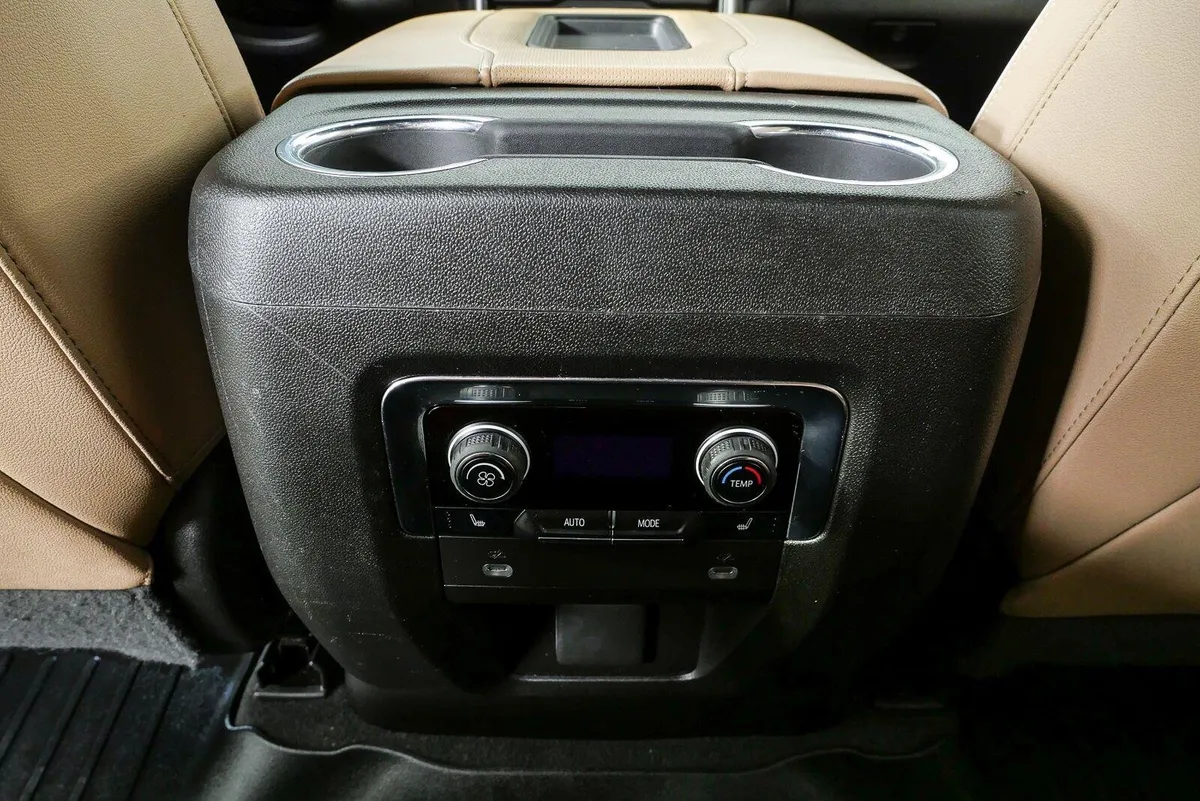 2023 Chevrolet Tahoe Premier thumbnail 21