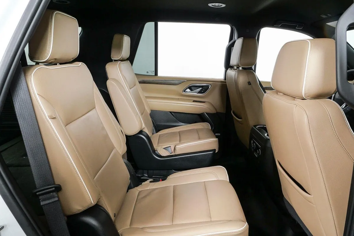 2023 Chevrolet Tahoe Premier thumbnail 22
