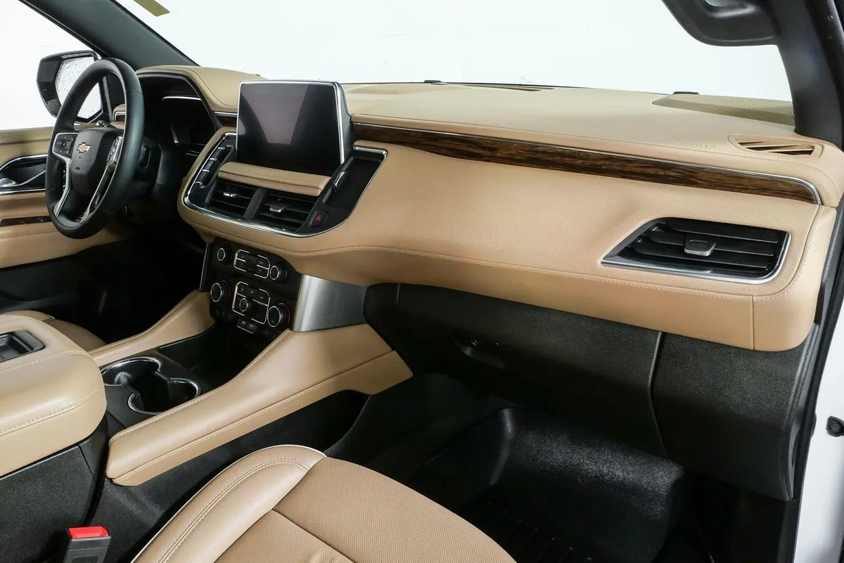 2023 Chevrolet Tahoe Premier thumbnail 24