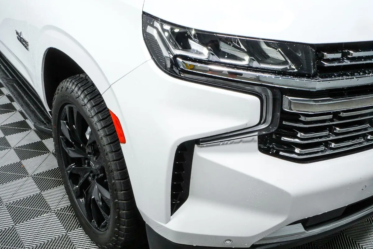 2023 Chevrolet Tahoe Premier thumbnail 38