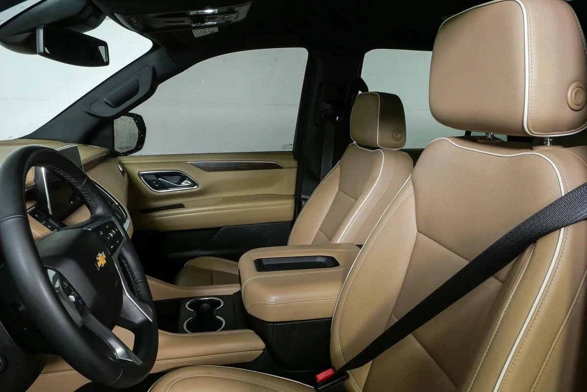 2023 Chevrolet Tahoe Premier thumbnail 5