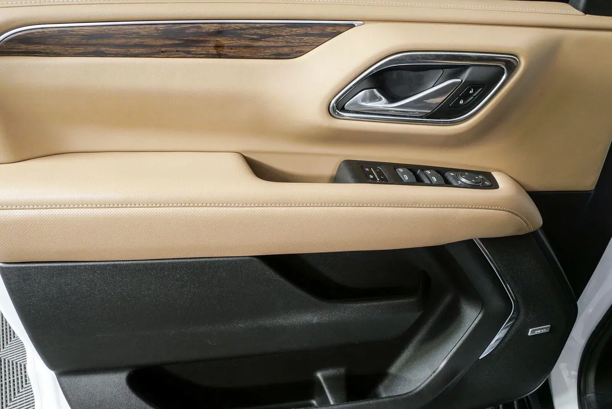 2023 Chevrolet Tahoe Premier thumbnail 6