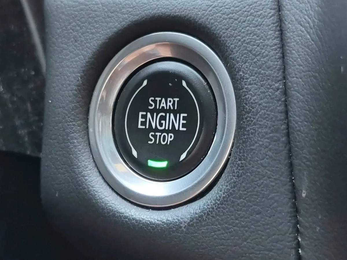 2023 Chevrolet Tahoe Premier thumbnail 17