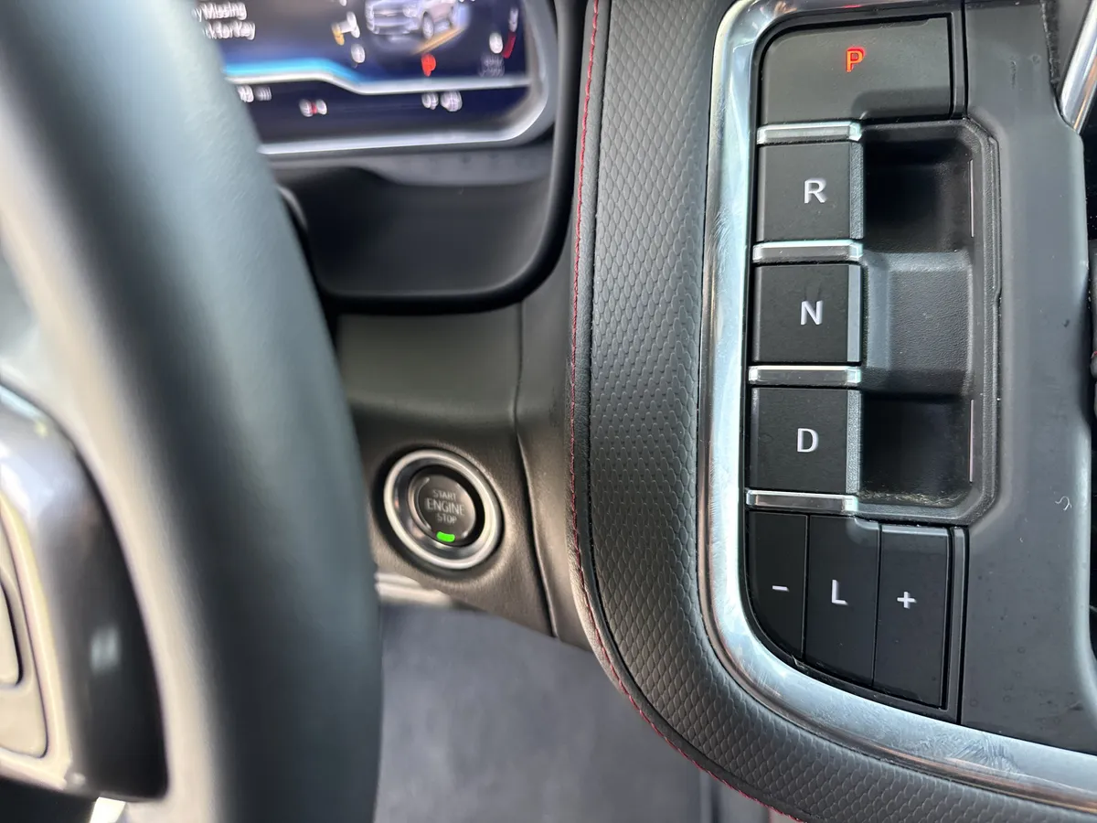 2023 Chevrolet Tahoe RST thumbnail 32