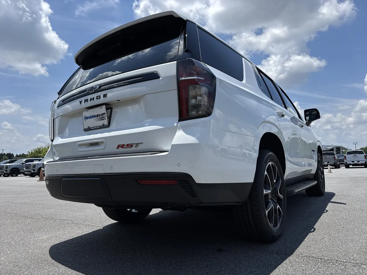 2023 Chevrolet Tahoe RST thumbnail 9