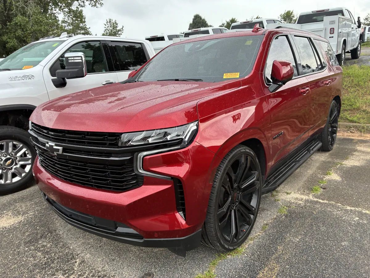 2023 Chevrolet Tahoe RST thumbnail 2