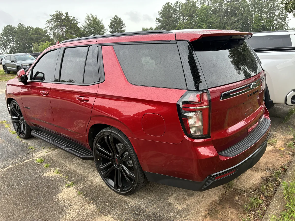 2023 Chevrolet Tahoe RST thumbnail 5