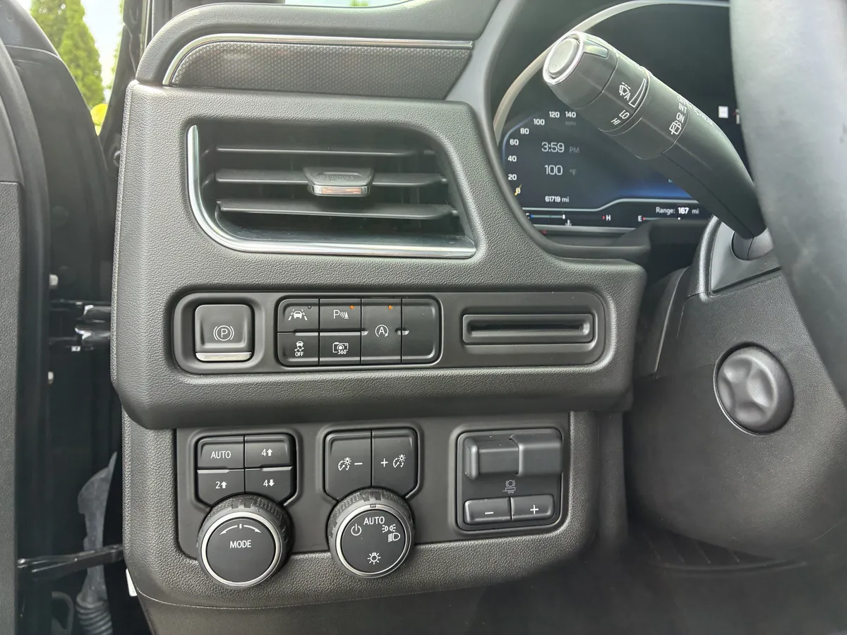 2023 Chevrolet Tahoe RST thumbnail 28