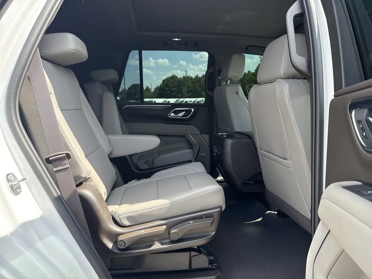 2023 Chevrolet Tahoe Z71 thumbnail 16