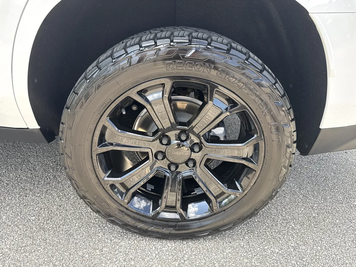 2023 Chevrolet Tahoe Z71 thumbnail 22