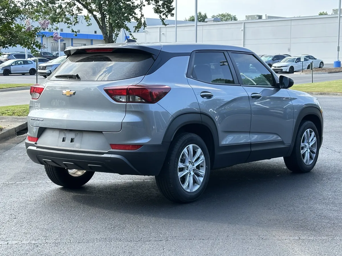 2023 Chevrolet Trailblazer FWD 4dr LS thumbnail 11