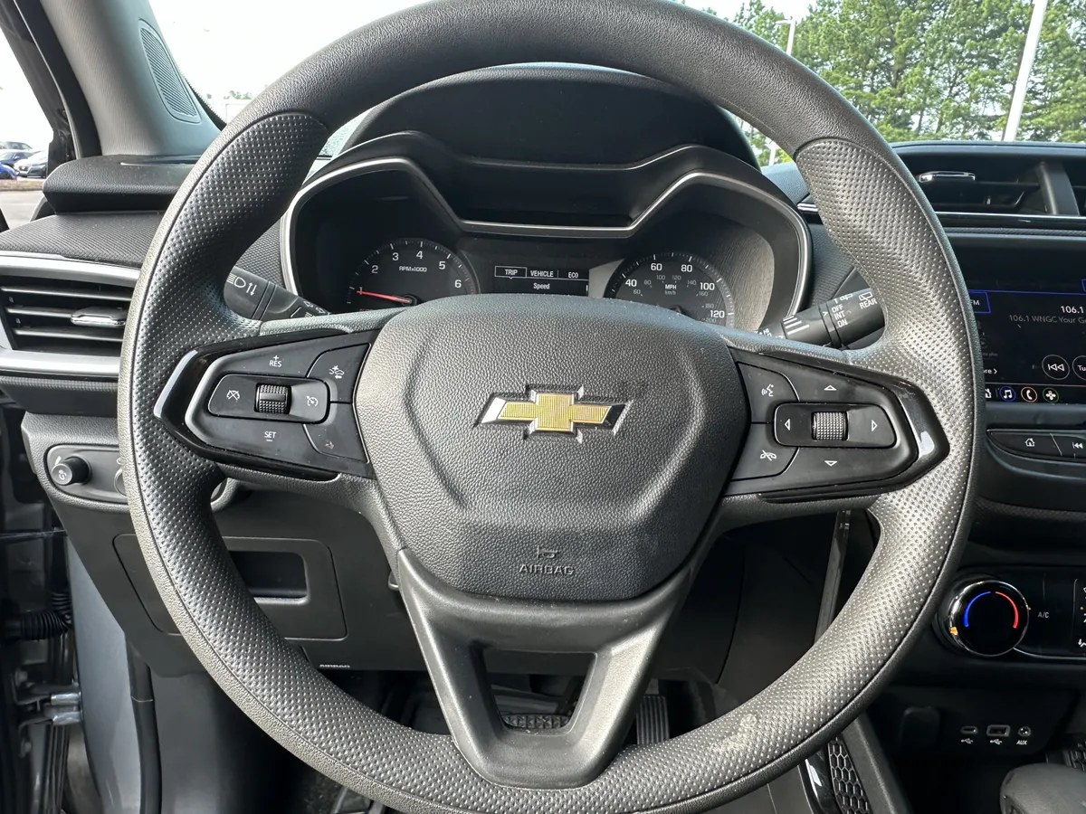 2023 Chevrolet Trailblazer FWD 4dr LS thumbnail 6