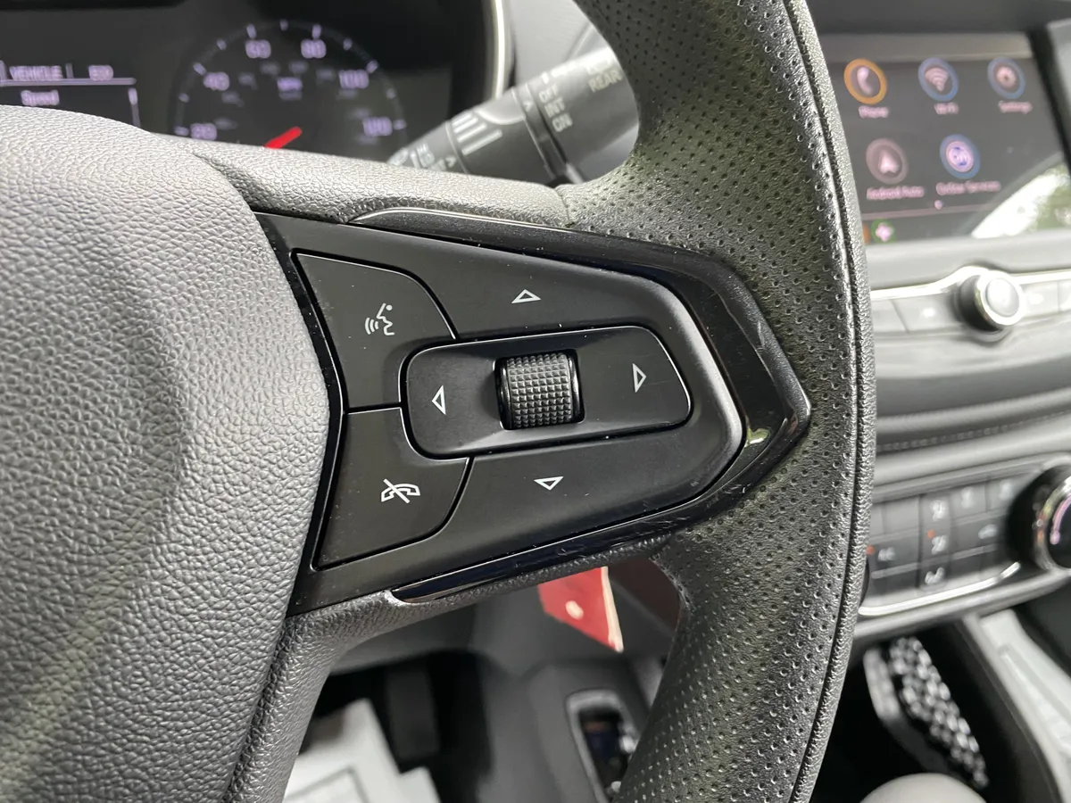 2023 Chevrolet Trailblazer LS thumbnail 19