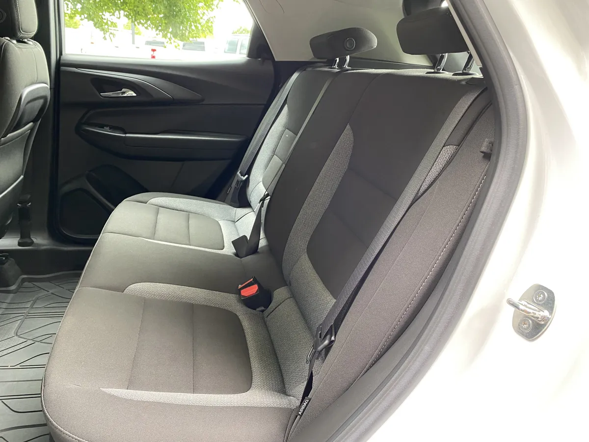 2023 Chevrolet Trailblazer LS thumbnail 34