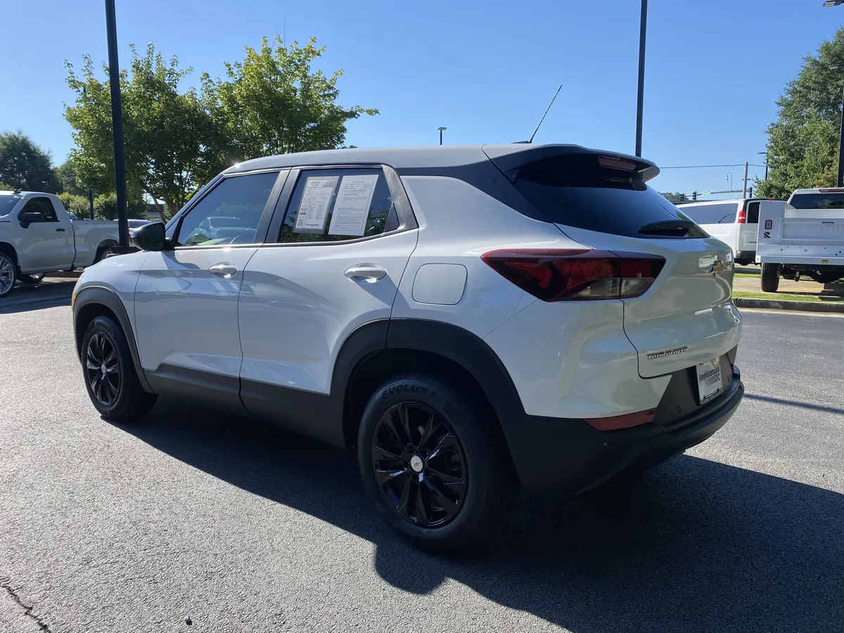 2023 Chevrolet Trailblazer LS thumbnail 6