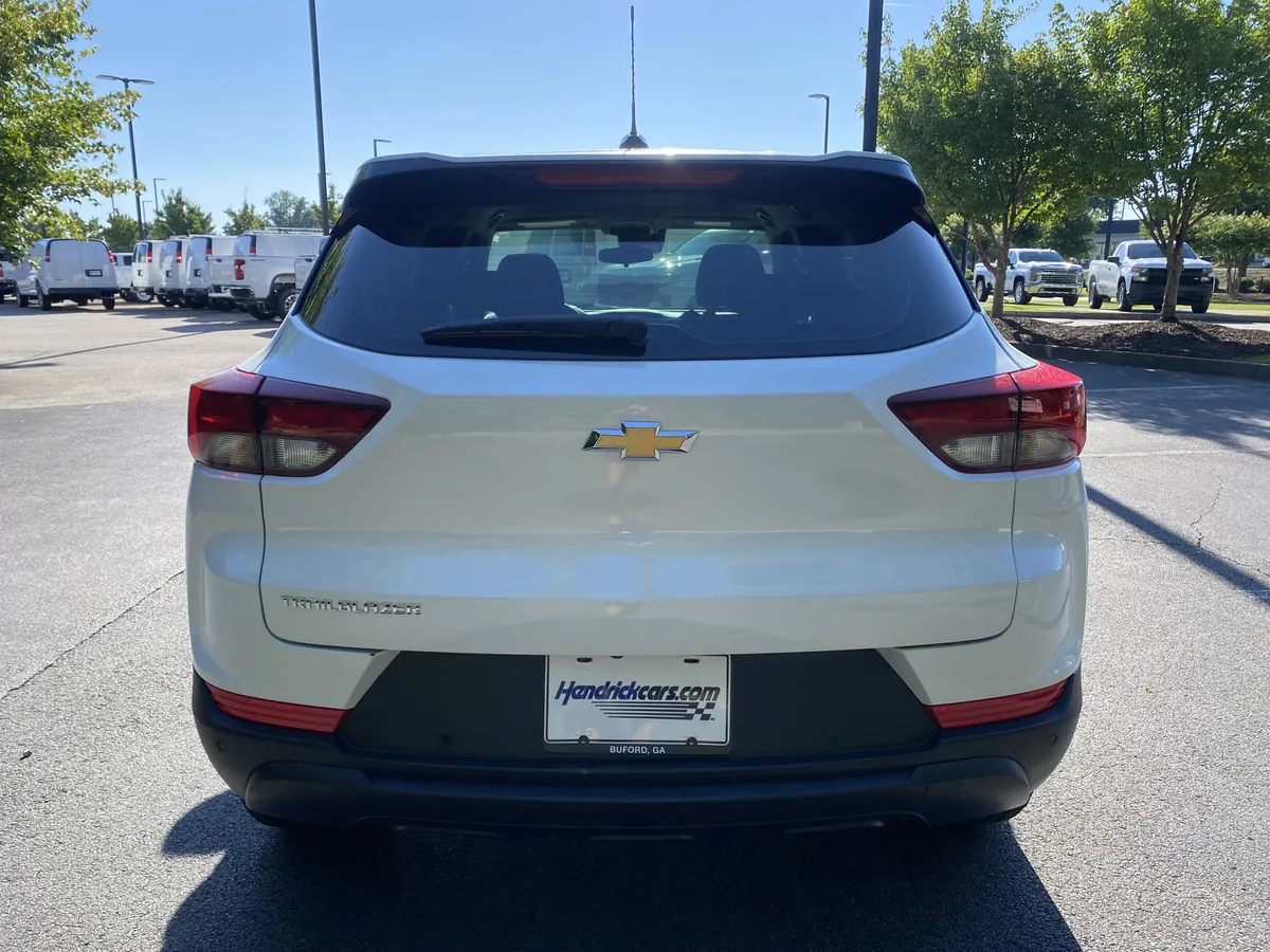 2023 Chevrolet Trailblazer LS thumbnail 7