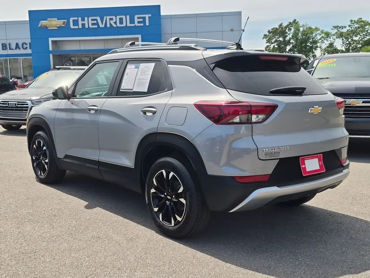 2023 Chevrolet Trailblazer LT thumbnail 6