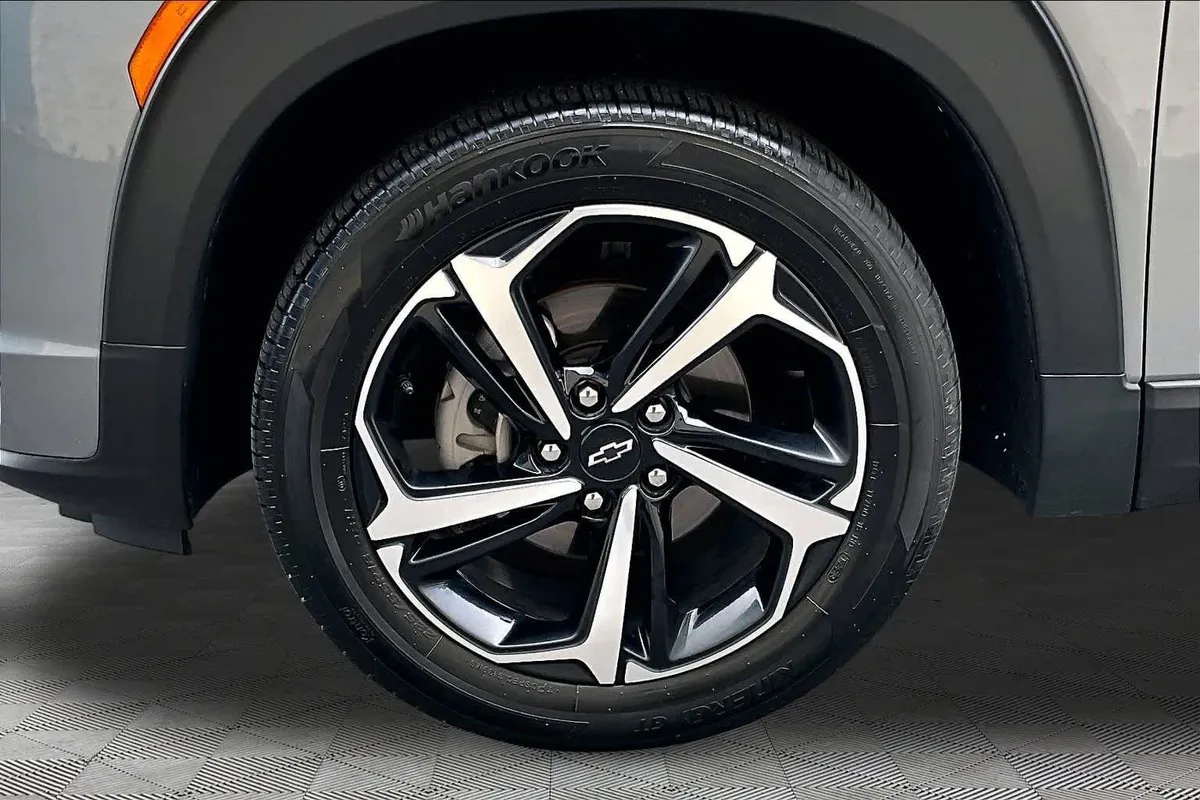 2023 Chevrolet Trailblazer RS thumbnail 11