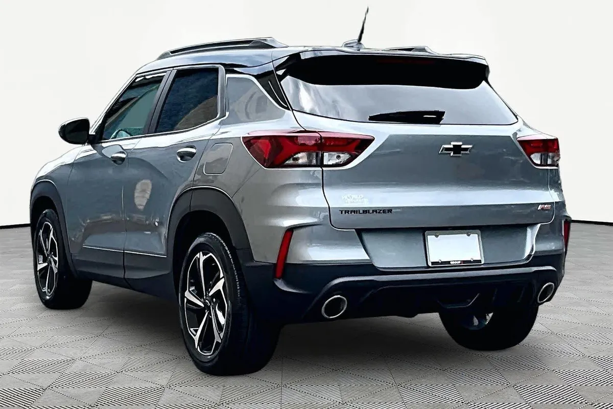 2023 Chevrolet Trailblazer RS thumbnail 12