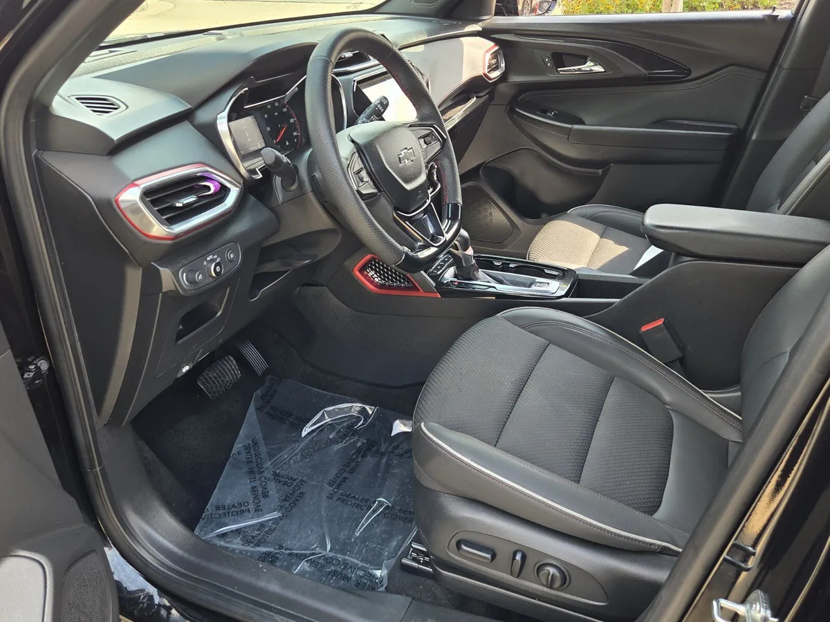 2023 Chevrolet Trailblazer RS thumbnail 13