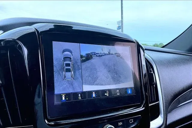 2023 Chevrolet Traverse High Country thumbnail 13