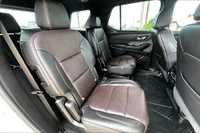 2023 Chevrolet Traverse High Country thumbnail 20