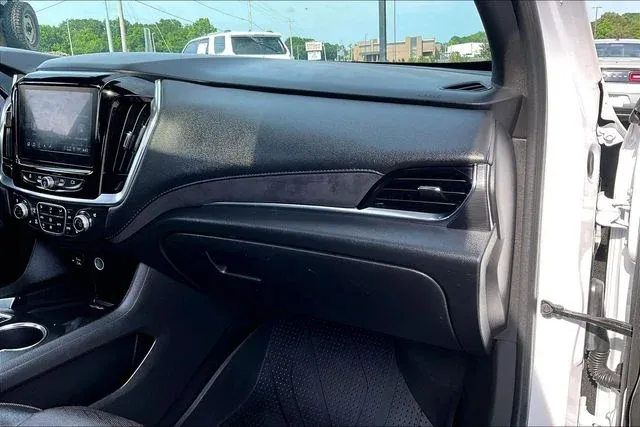2023 Chevrolet Traverse High Country thumbnail 21