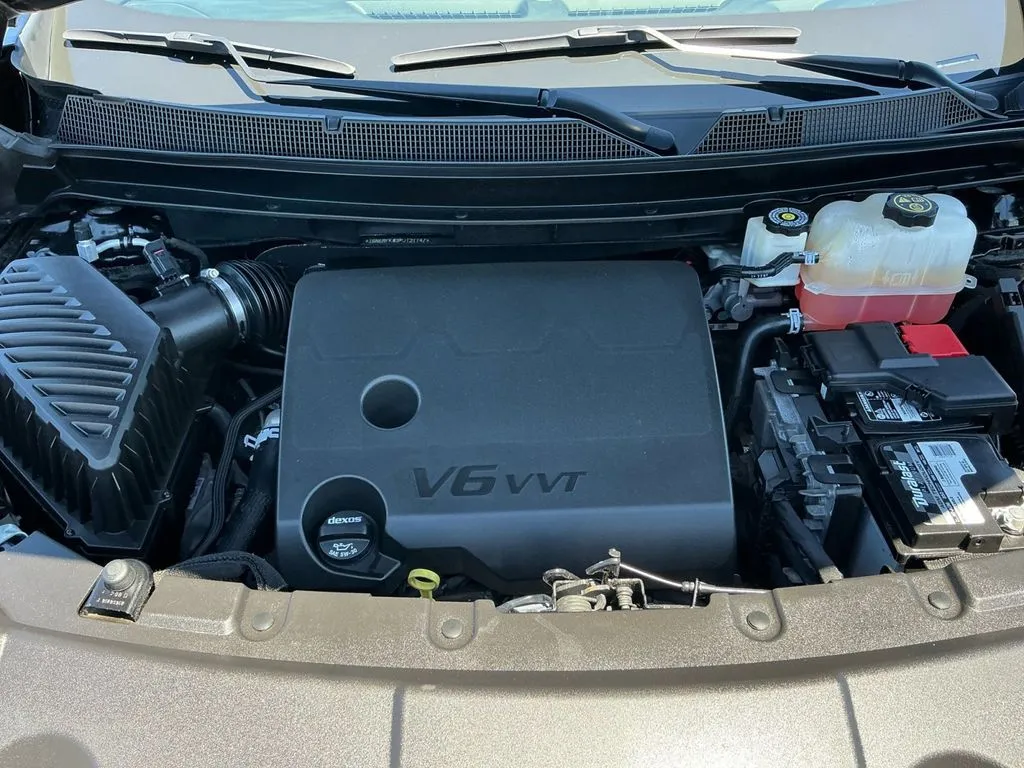 2023 Chevrolet Traverse LS thumbnail 25