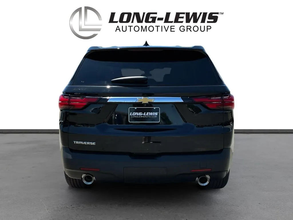 2023 Chevrolet Traverse LS thumbnail 5