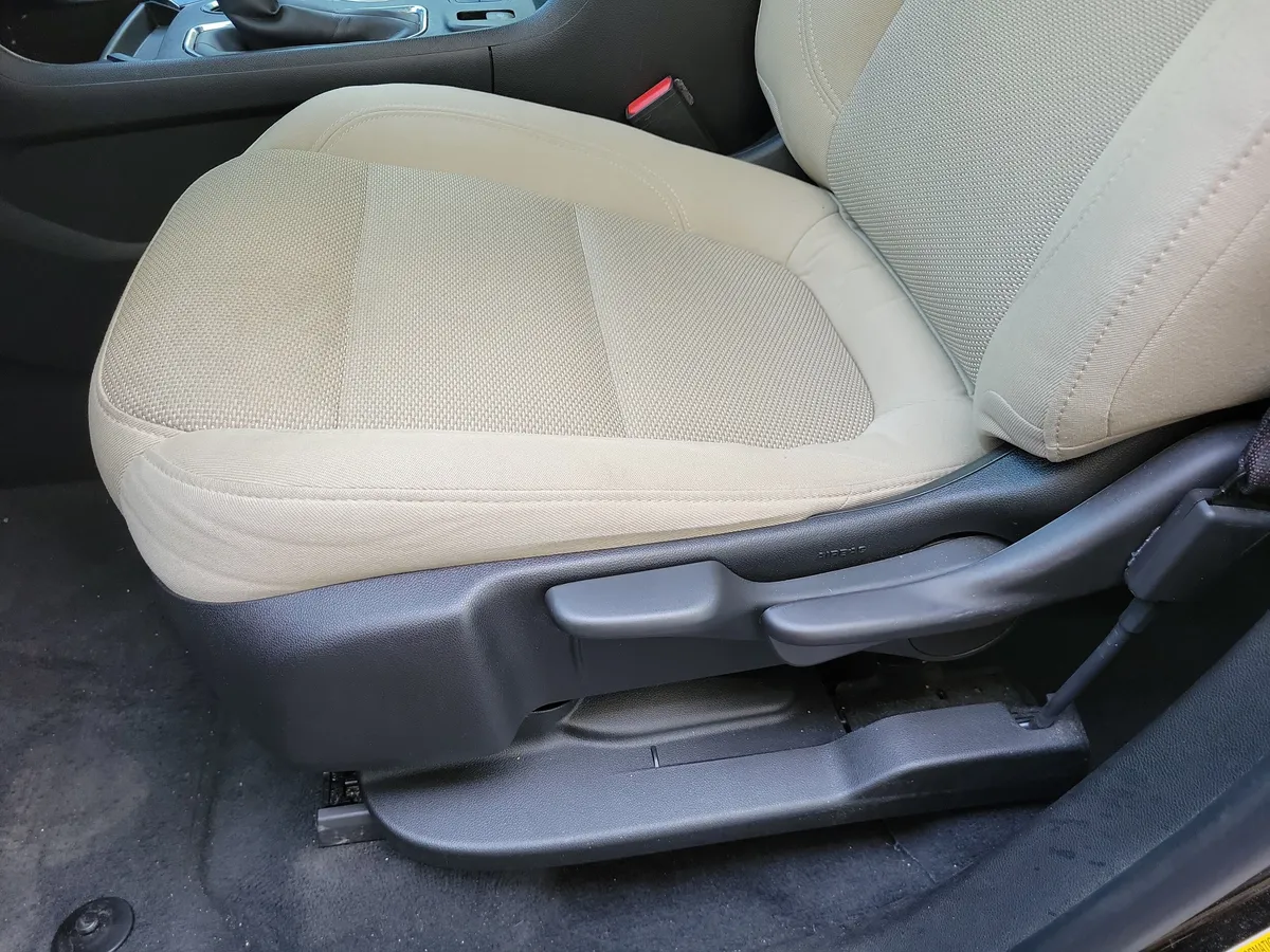 2023 Chevrolet Traverse LS w/1LS thumbnail 10