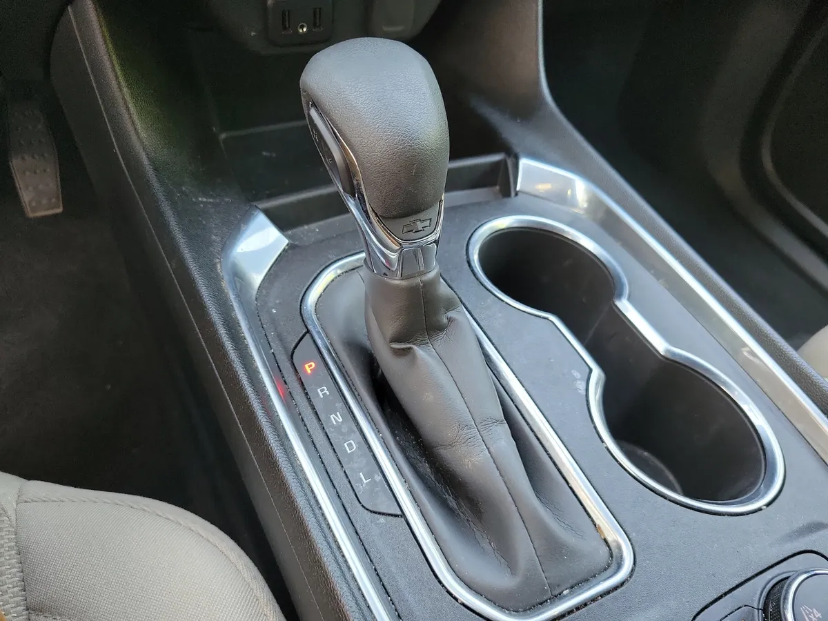 2023 Chevrolet Traverse LS w/1LS thumbnail 18