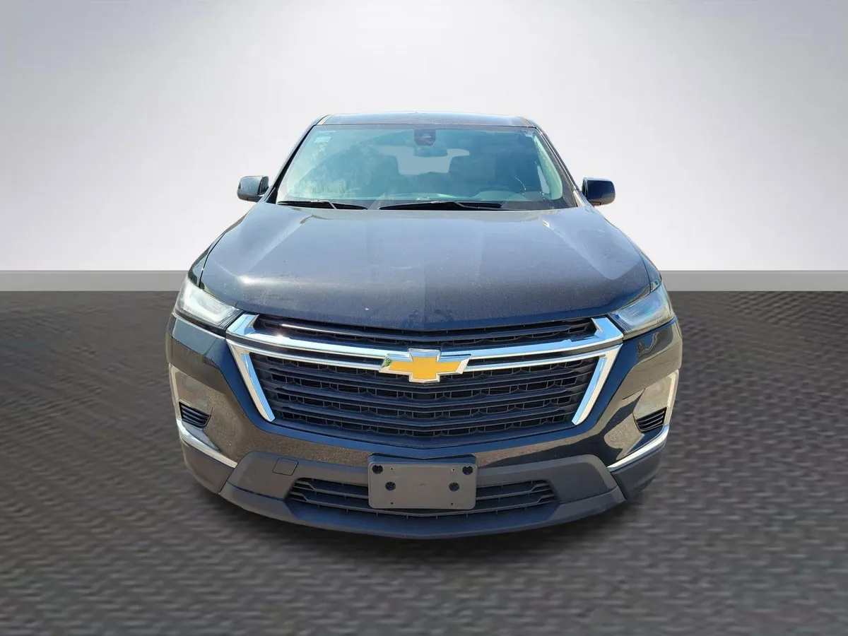 2023 Chevrolet Traverse LS w/1LS thumbnail 2