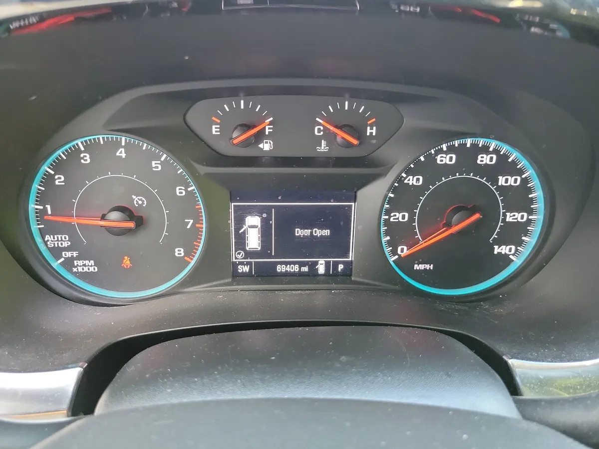 2023 Chevrolet Traverse LS w/1LS thumbnail 23